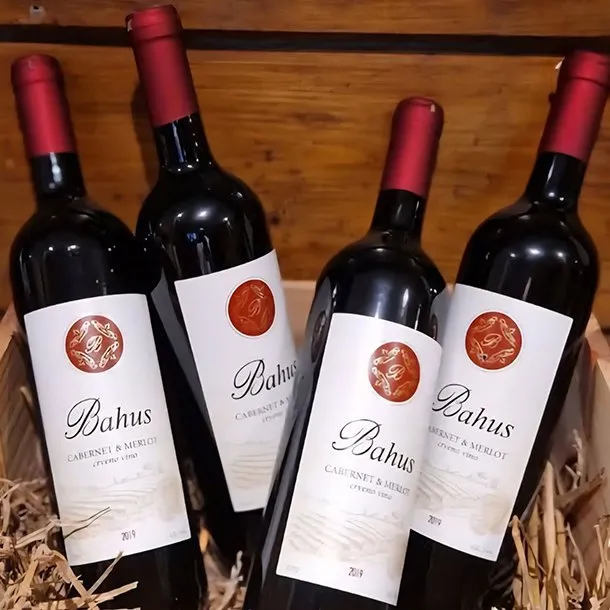Vino sa etiketom Bahus