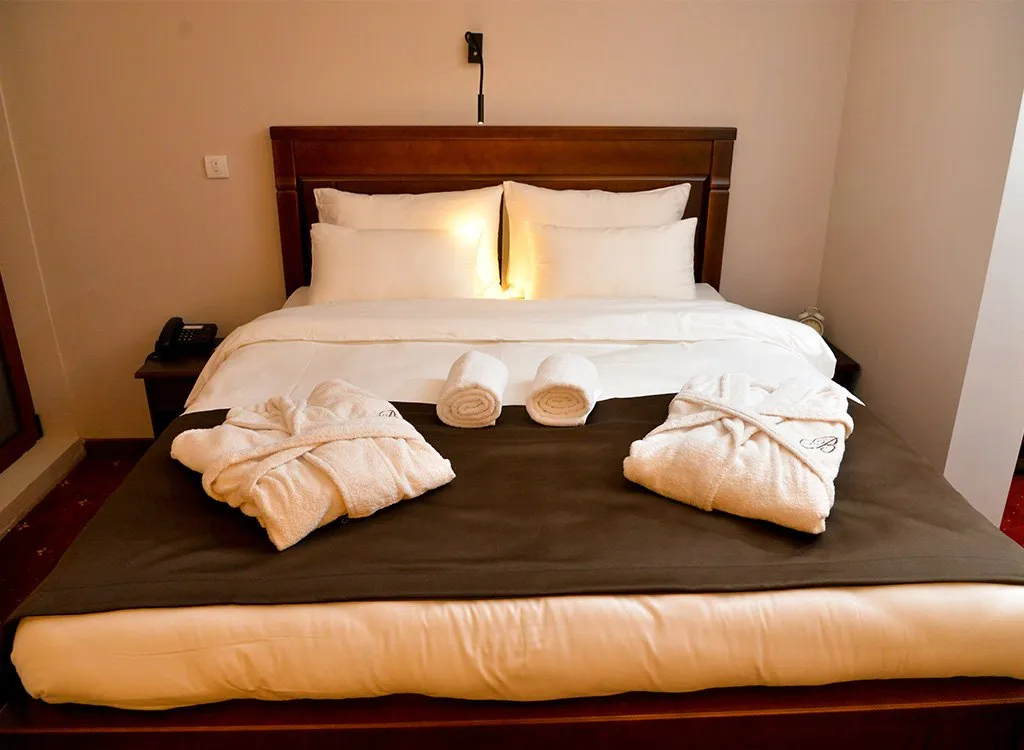Bračni krevet u apartmanu