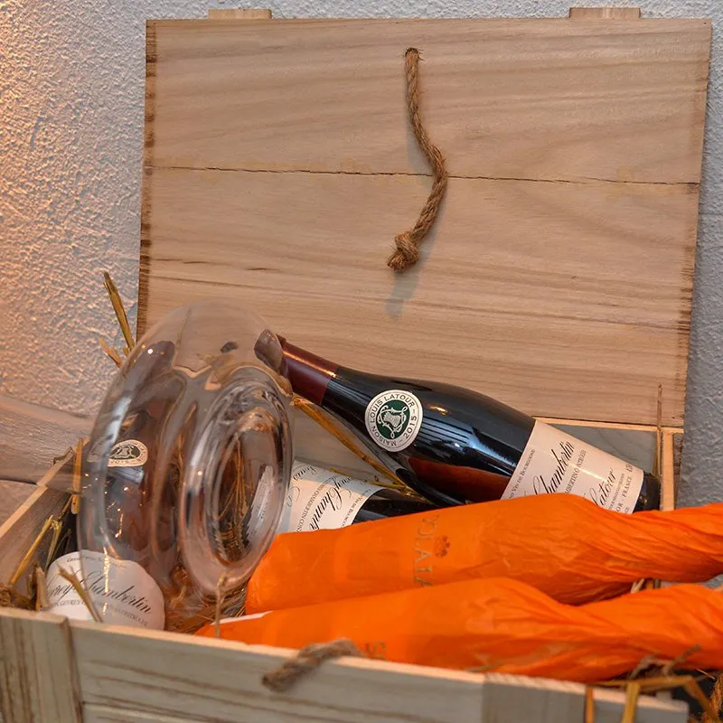 Vino u drvenoj kutiji